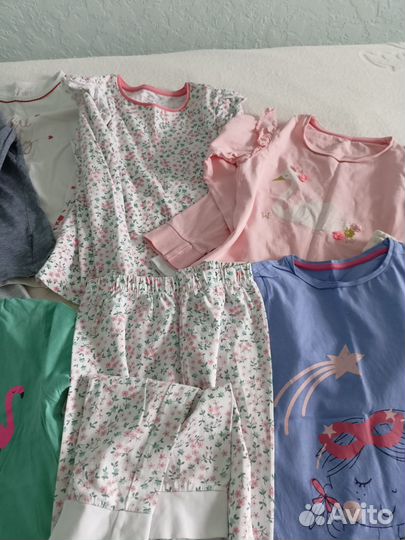 Одежда для девочки пакетом 128-134-140