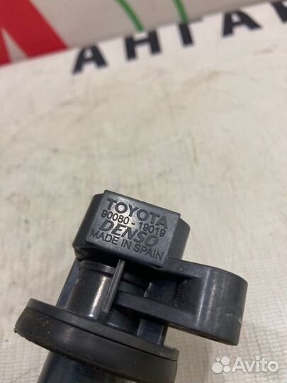 Катушка зажигания Toyota Avensis T25 1zzfe 2008