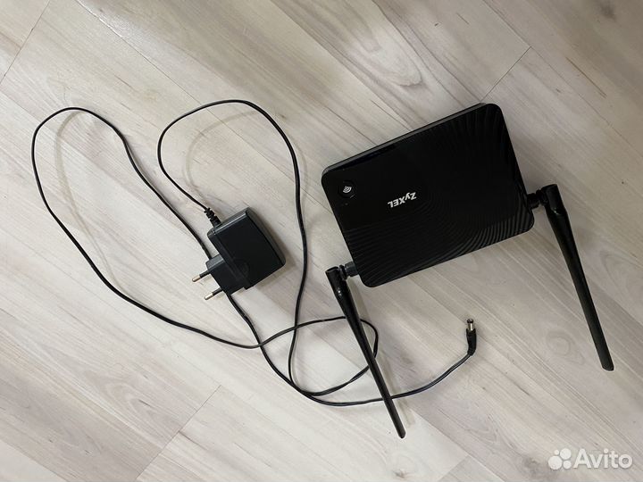 Роутер zyxel keenetic