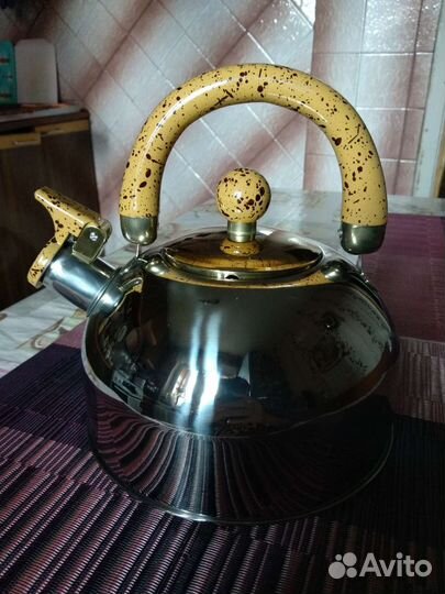 Чайник со свистком