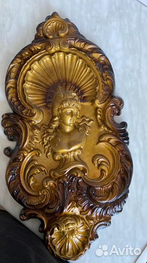 Настенная скульптура