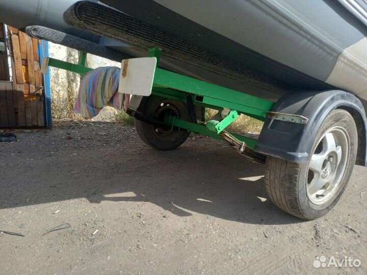 Продаю лодку пвх Гладиатор 3.800