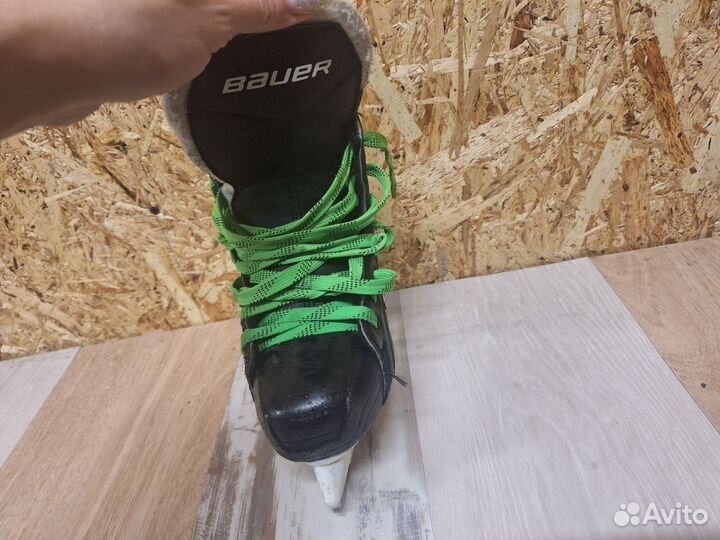 Хоккейные коньки bauer 33,5