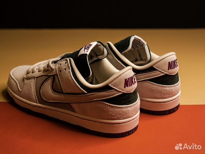 Nike SB Dunk Low X otomo katsuhiro