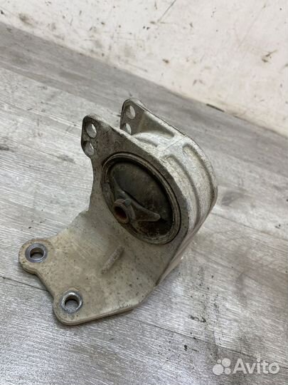 Опора кпп Brilliance M2 (BS4)