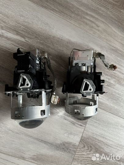 Заводские линзы с лампами Philips D3S для Audi Q3