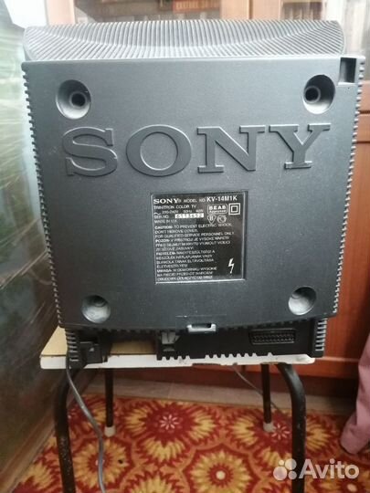 Телевизор Sony trinitron
