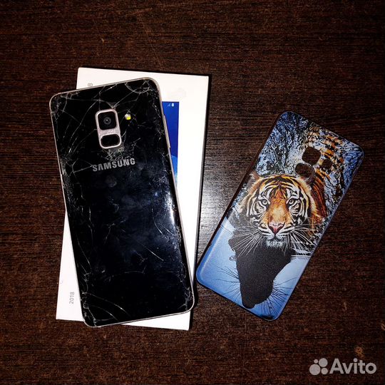 Samsung Galaxy A8 (2016), 3/32 ГБ