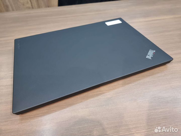 Thinkpad с закрытия офиса. много