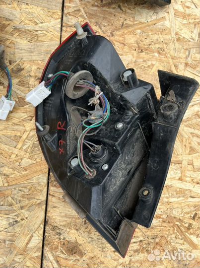 Geely emgrand x7 задний фонарь