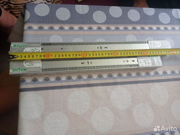 Шариковые направляющие с гидравлическим доводчиком