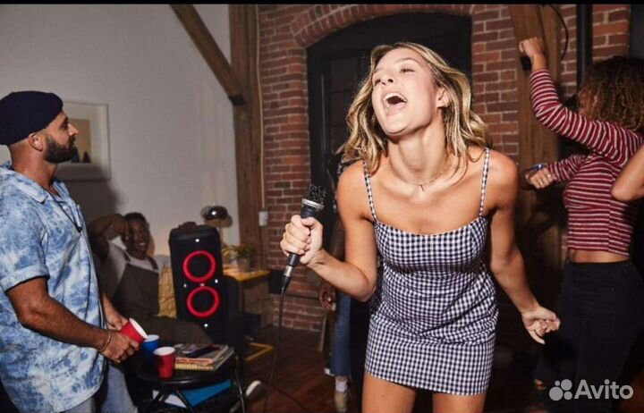 Аренда портативной колонки JBL PartyBox 300