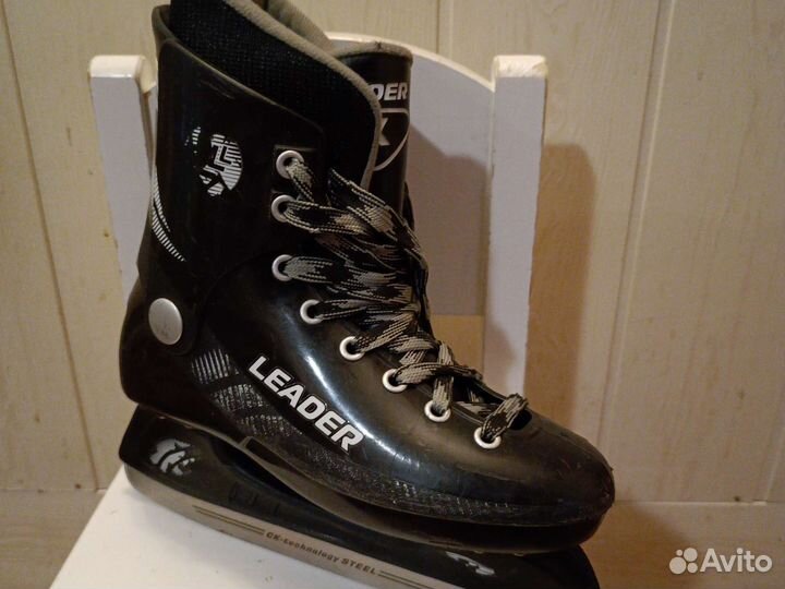Коньки хоккейные р. 39