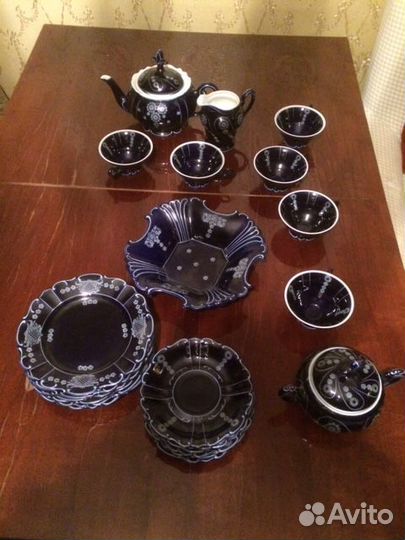 Фарфоровый кофейно-чайный сервиз 