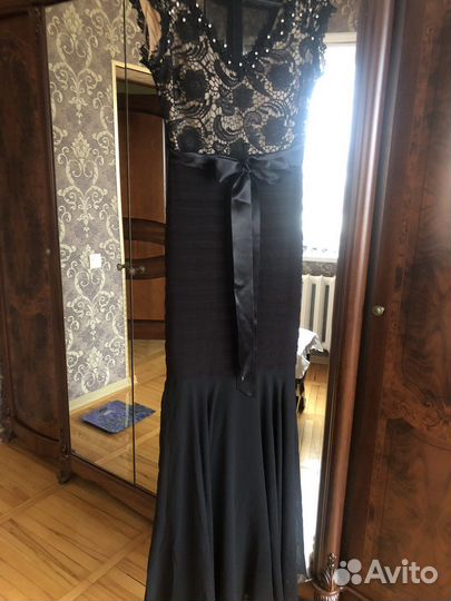 Вечернее платье