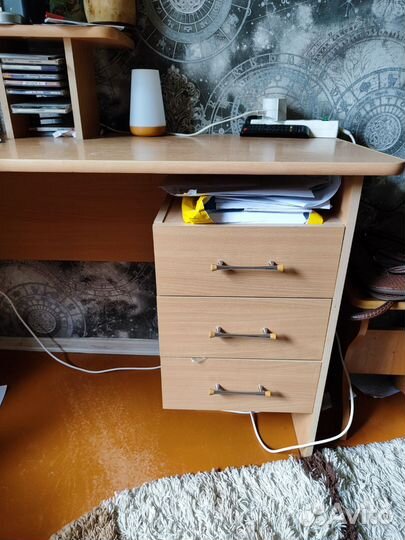 Компьютерный стол