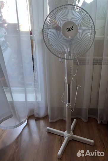 Вентилятор напольный Rix