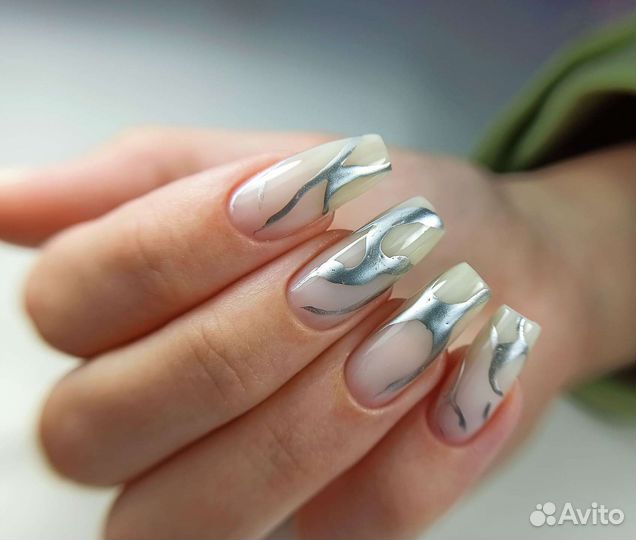 Маникюр и педикюр