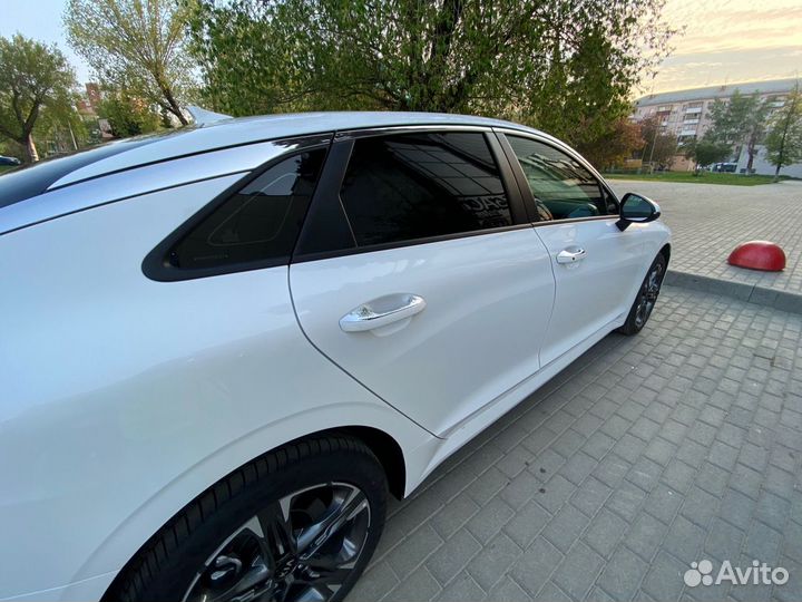 Водитель с личным автомобилем