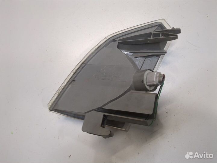 Поворот Nissan X-Trail (T30), 2003