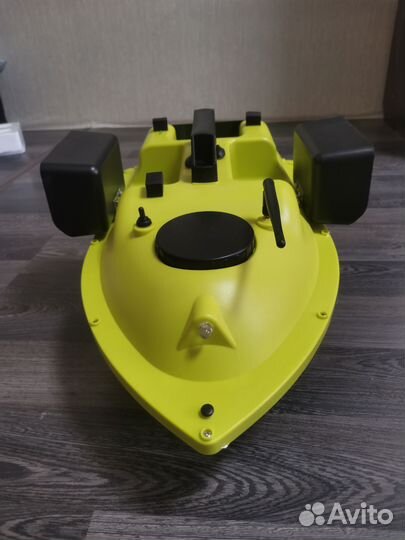 Прикормочный кораблик D18