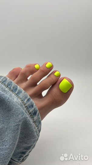 Маникюр,педикюр