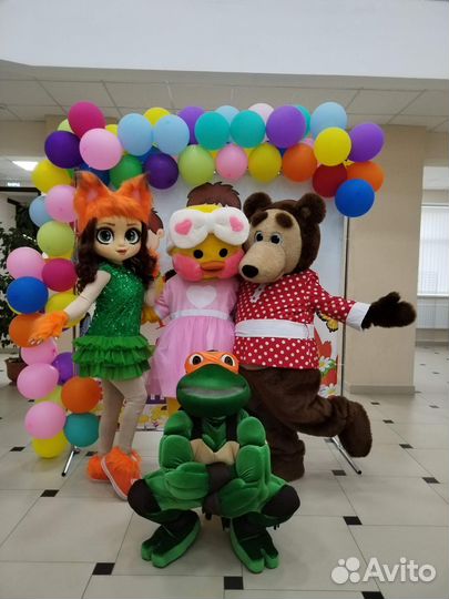 Белый мишка на поздравление