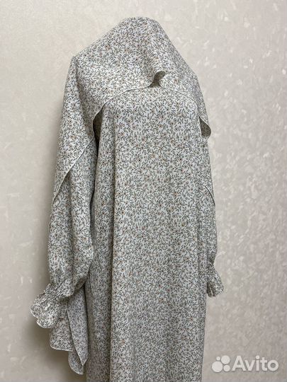 Платье с шарфом в пол