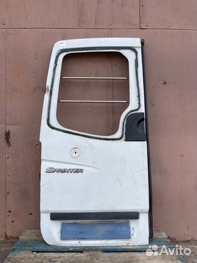 Дверь задняя левая Mercedes Sprinter Crafter W906