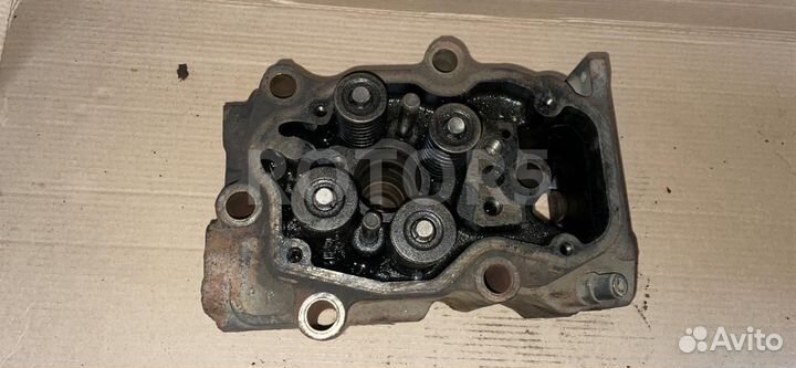 Головка блока цилиндров Scania R 5 2006 1804716