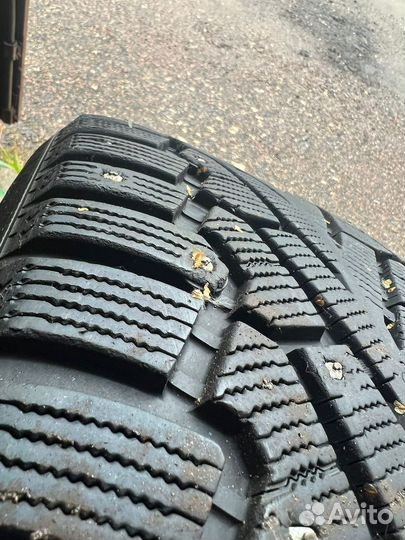 Pirelli Ice Zero 2 275/45 R20 110H