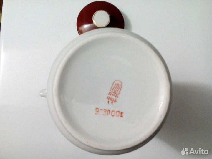 Кофейники фарфоровыe/СССР-Рига/гдр