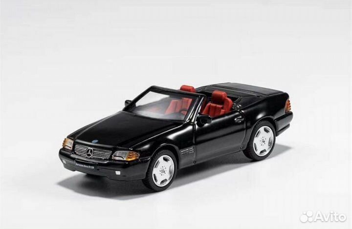 Mercedes Benz SL500 1:64 DCT коллекционная