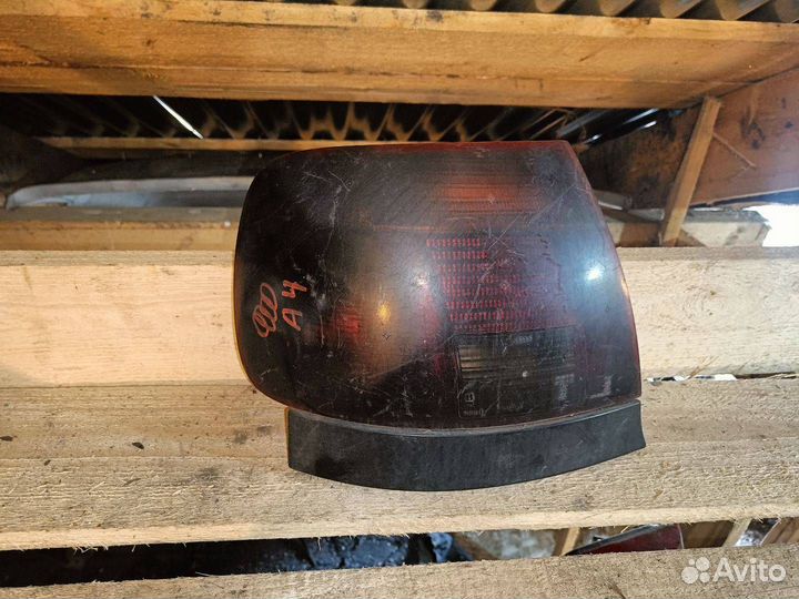 Фонарь задний левый Audi A4 B5 (1994 - 1999)