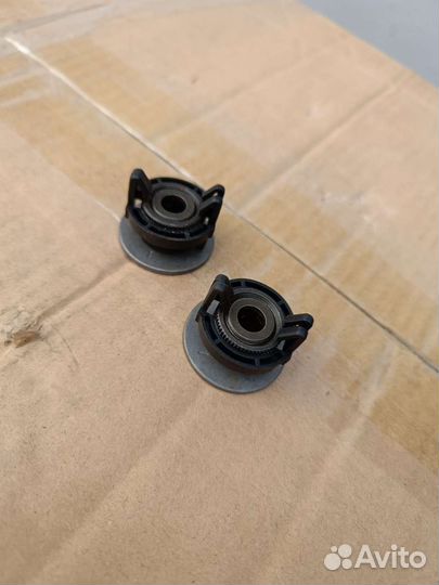 Шайба регулировочная рамки радиаторов Форд Фокус2