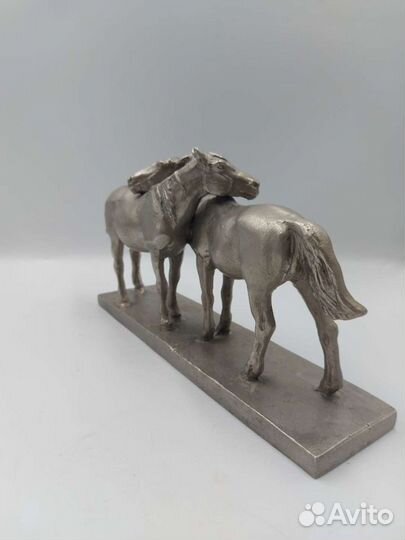 Кони на воле, силумин.Мурзин