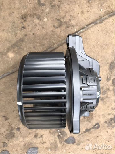 Киа Рио.хендай солярис.моторчик печки