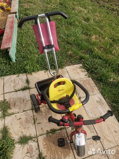 Детский трехколесный велосипед бу