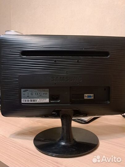 Продаю монитор