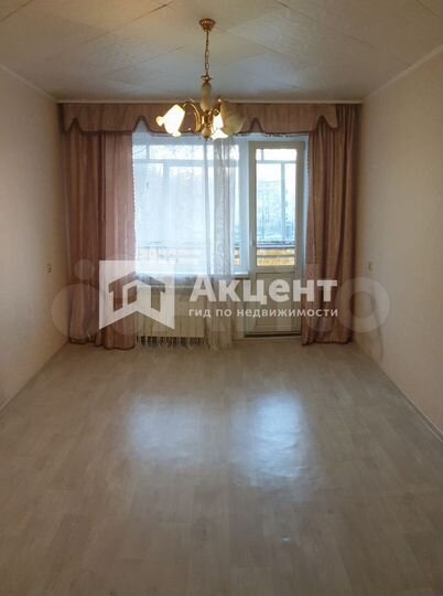 2-к. квартира, 46 м², 3/5 эт.