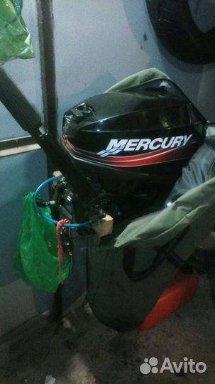 Лодка с мотором