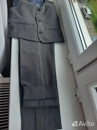 Школьный костюм для мальчика 122 128 серый