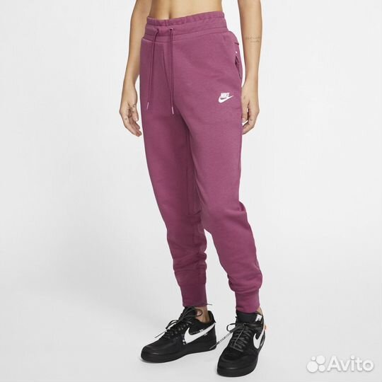 Штаны Nike Sportswear Tech Fleece BV3472-528