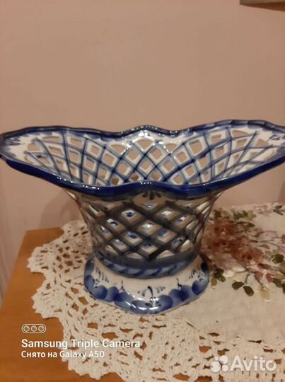 Ваза Гжель А.Рогов автор, для конфер