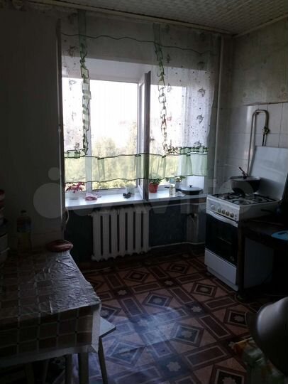 Комната 12 м² в 4-к., 5/5 эт.