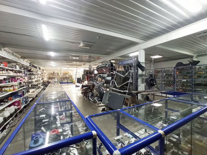 Помещение свободного назначения на магистрали 240м