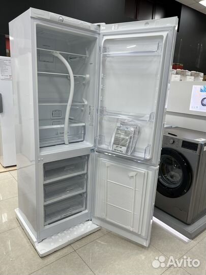 Холодильник Indesit ITR 4180W
