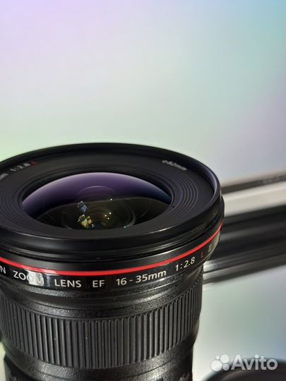 Объектив Canon EF 16-35mm f/2.8L II USM
