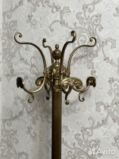 Вешалка. Бронза. Франция