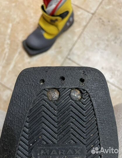 Ботинки лыжные